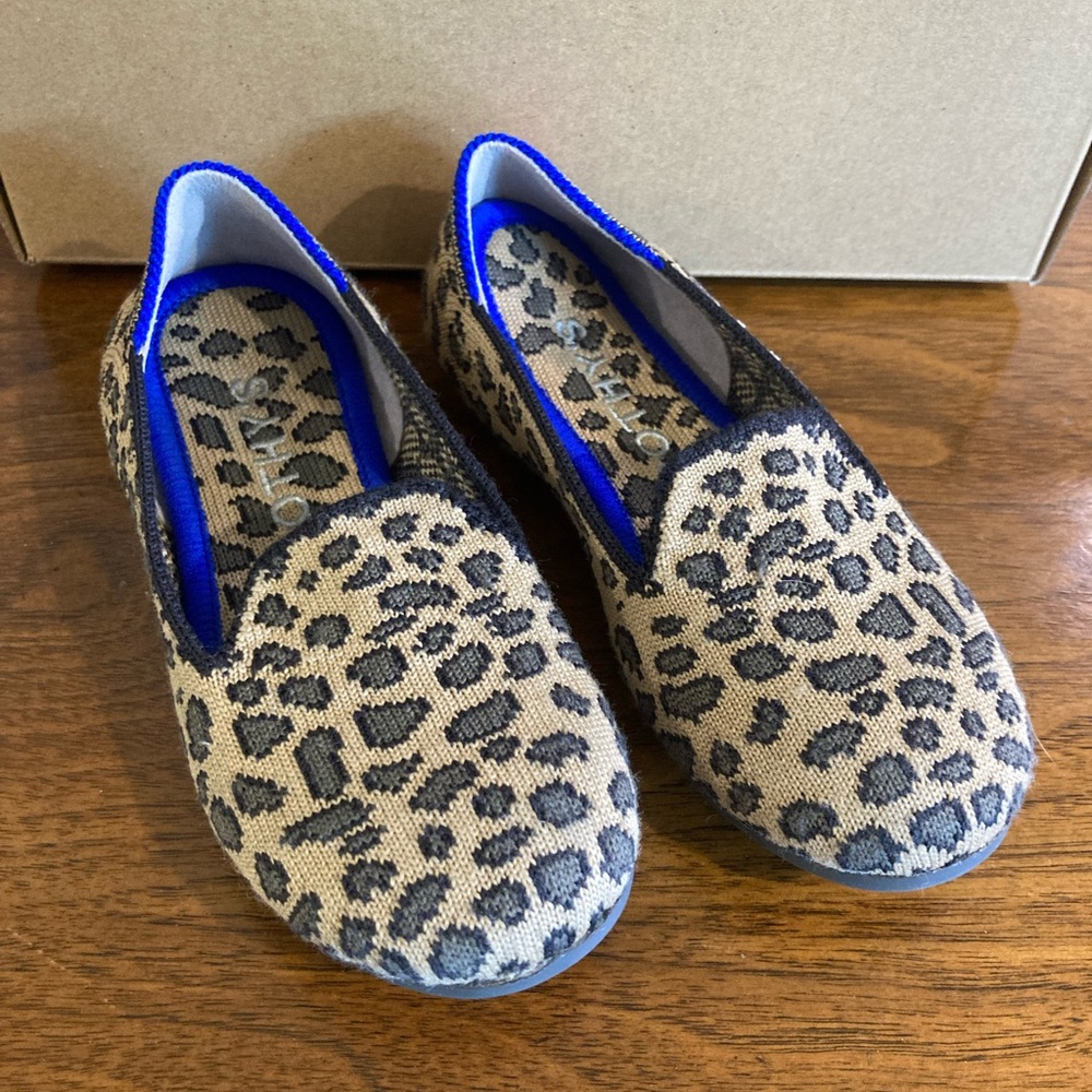 🐆 Rothy’s kids loafer leopard size 10